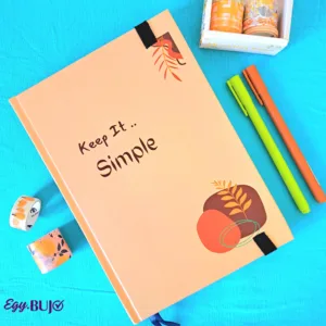 نوت بوك B5 منقط هارد كوفر بيج 17×24 سم مع تقفيل 180°، 2 فاصل ستان، جيب داخلي كبير، زوايا دائرية، أستك خارجي، 120 ورقة كريمي 110جم من Egy Bujo